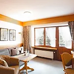 Bergruh 호텔 4*
