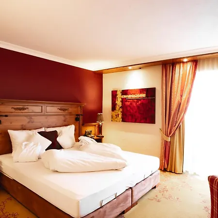 Hotel Bergruh 4*
