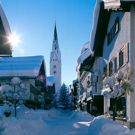 Ξενοδοχείο Bergruh 4*