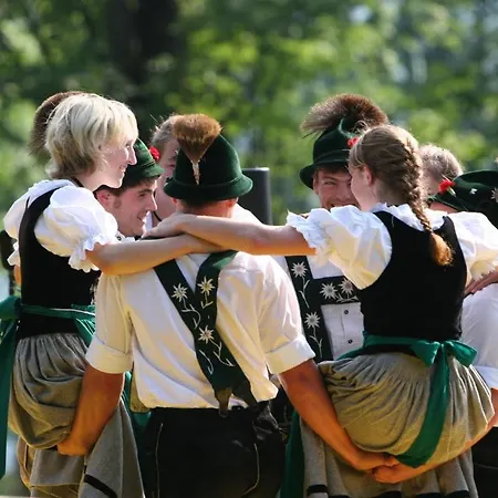 Ξενοδοχείο Bergruh 4*